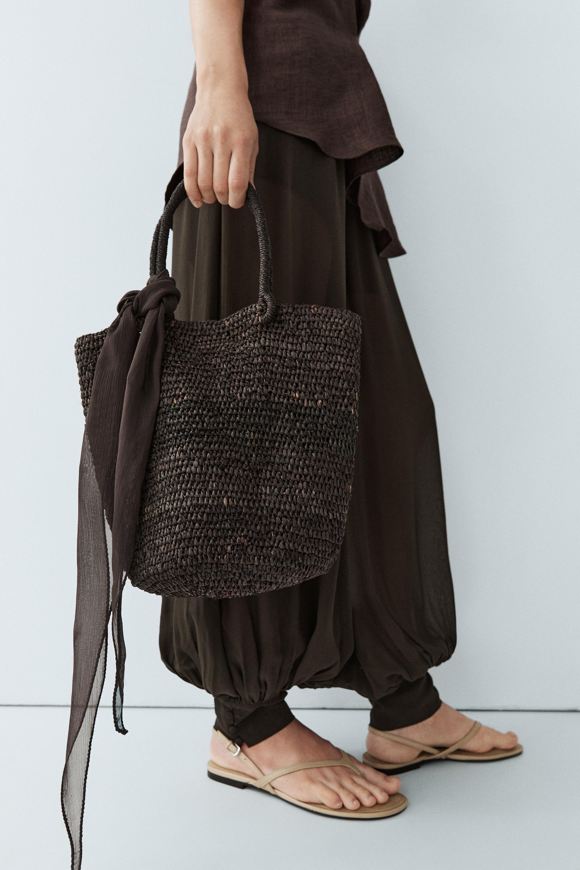 Fluid linen blend crossover kimono